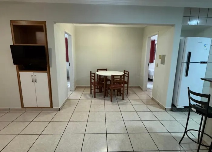 Casa para até 10 pessoas DiRoma Fiori Caldas Novas - YMT - 417