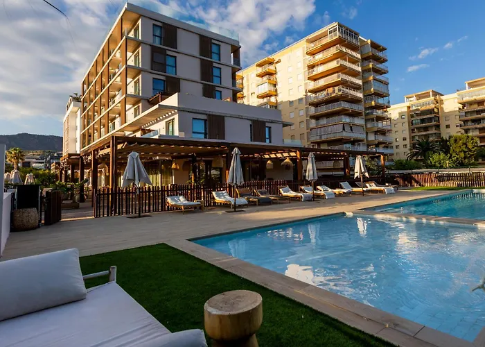 Albades Hotel & Spa (Adults Only)