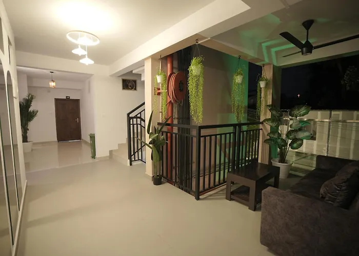 Hotel Le Marina Residency
