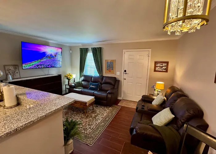 Gorgeous Condo Across From Vet School