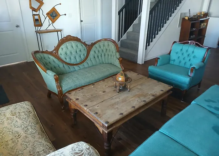 Branson House Bed & Breakfast
