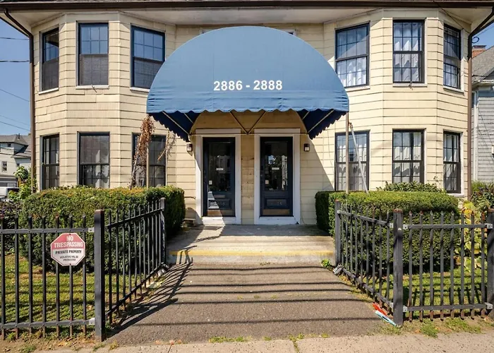 Lrg 2 Bedroom Apart In Blackrock