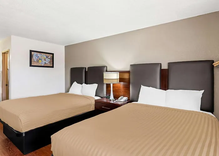 Econo Lodge Emporia
