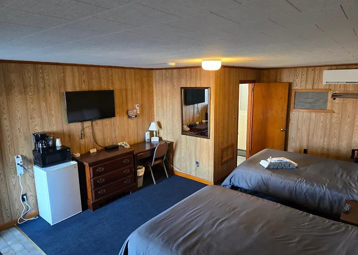 Russell'S Motel