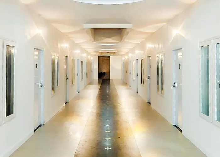 Reddoorz Premium Hotel Sopo Holong Sibolga