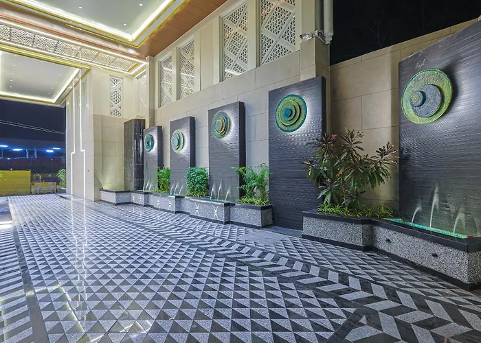 Hotel Sera, Vadodara