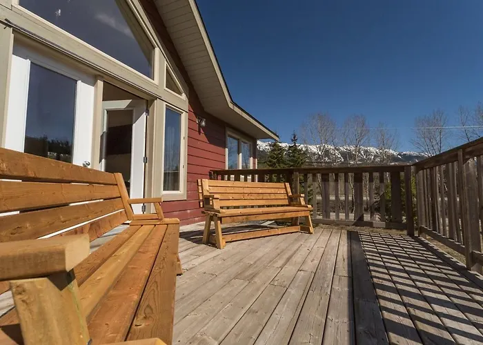 Pet Friendly 3 Bdrm Home With Hot Tub By Stayin