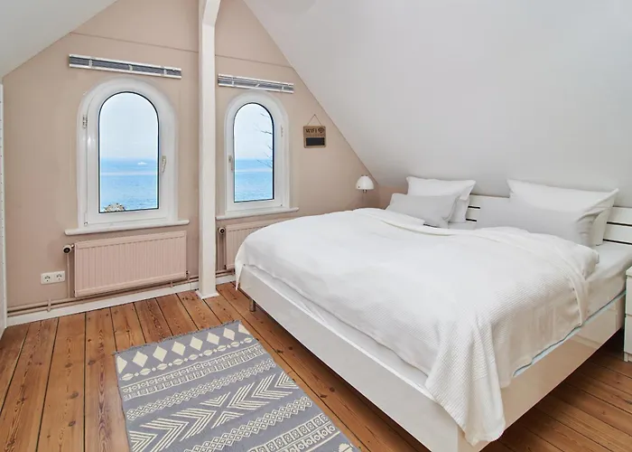 Villa Duenenblick Doppelzimmer Leuchtturm
