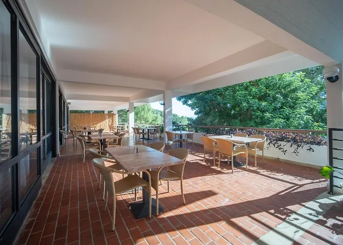 Hotel Issa
