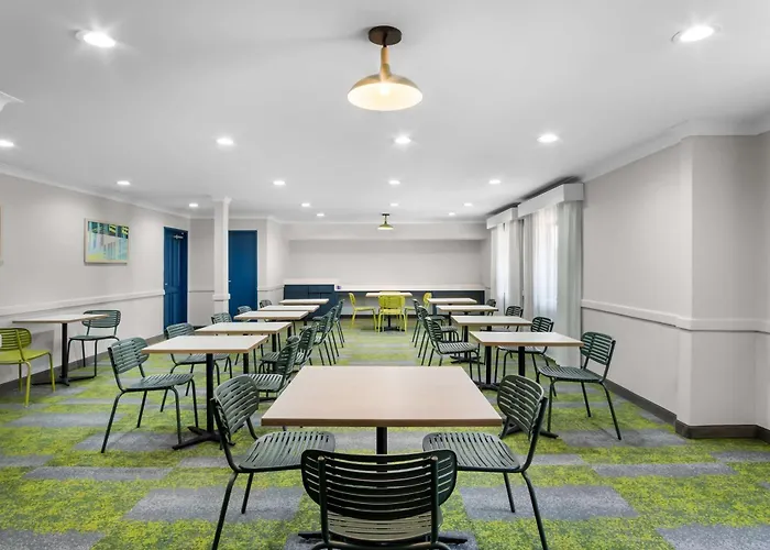 Spark By Hilton Grapevine Dfw North