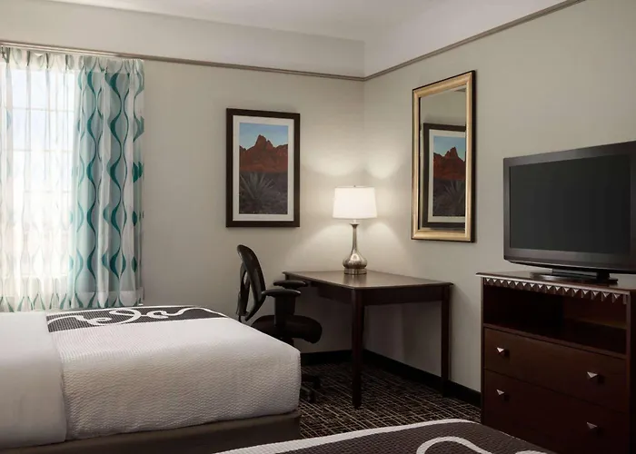 La Quinta By Wyndham Dumas