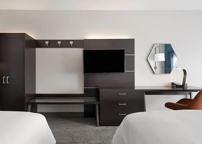 Holiday Inn Express & Suites West Memphis By Ihg