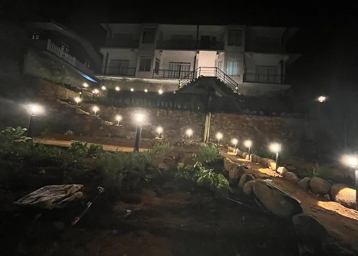 Singing Hills Hotel