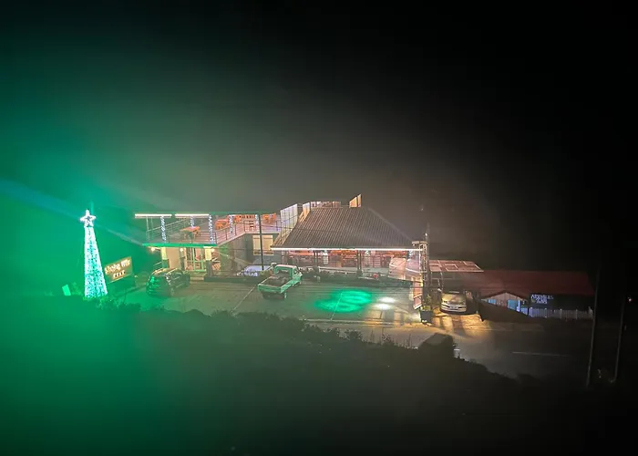 Singing Hills Hotel