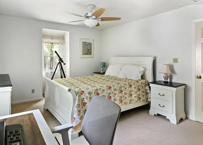 Pet-Friendly Ocean Pines Cottage Family-Friendly Retreat With Amenities
