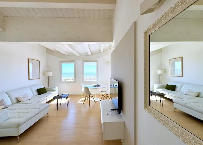 Hotel Lux
