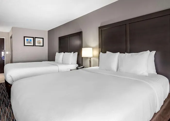 Comfort Inn & Suites Emporia