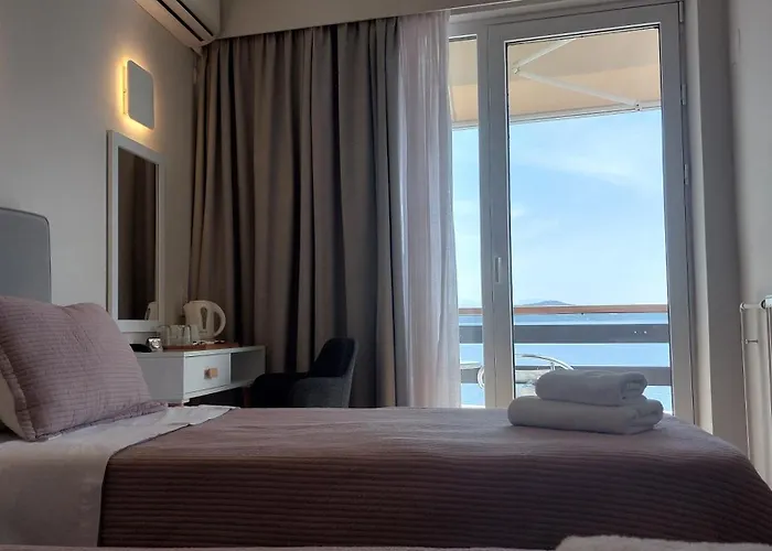 Hotel Avra