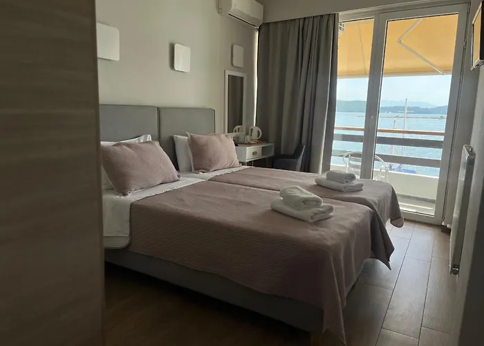 Hotel Avra