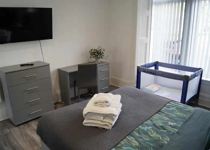 Bright & Stylish 1-Bed Apt W Free Parking & Wi-Fi