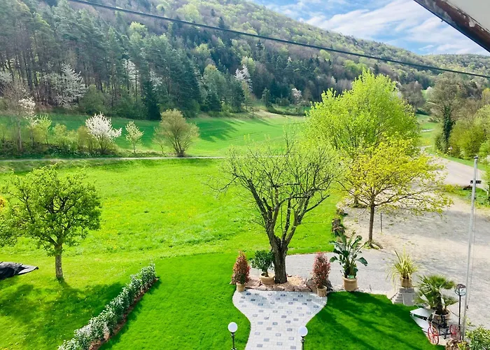 La Frontiera Hotel & Eventlocation - Idyllisch, Nah' Der Schweiz - Zum Rheinfall Bei Schaffhausen