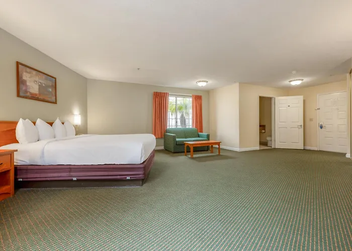 Hotel Avenida, San Clemente Beach