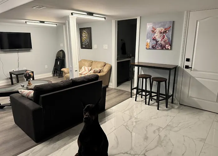 Oshawa Connect - Prime Location, Modern Space