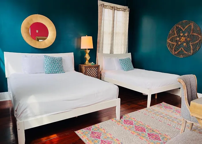 Creole Gardens Guesthouse&Inn
