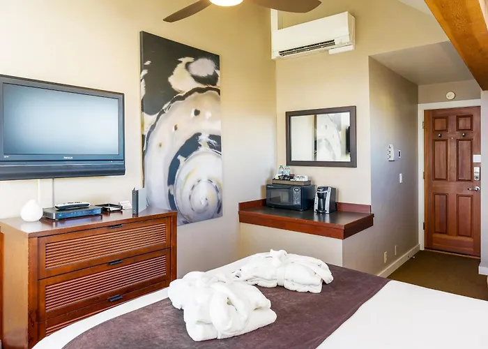 Bird Rock Hotel
