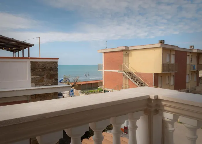 Hotel La Scogliera