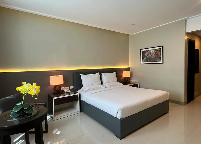 Iloilo Gateway Hotel And Suites