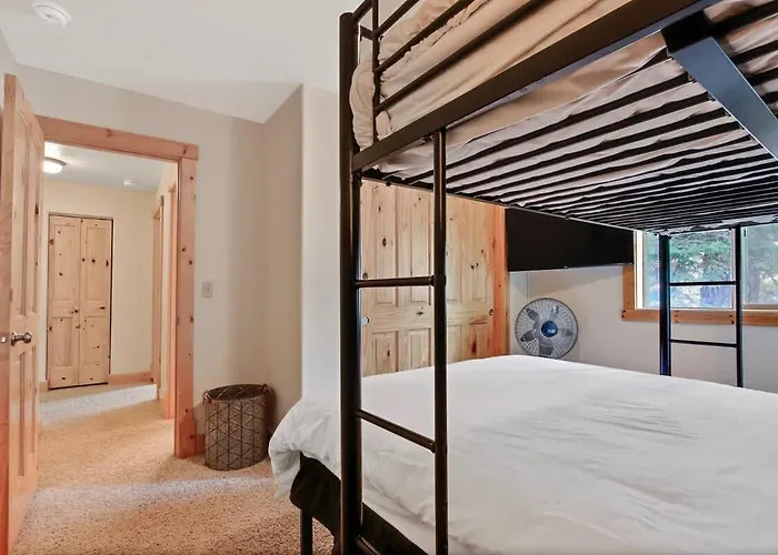 Magical Mccall Retreat Near Golf Course And Lake
