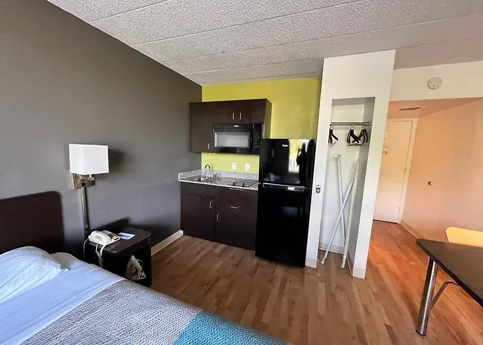 Studio 6 Suites Clarion, Pa