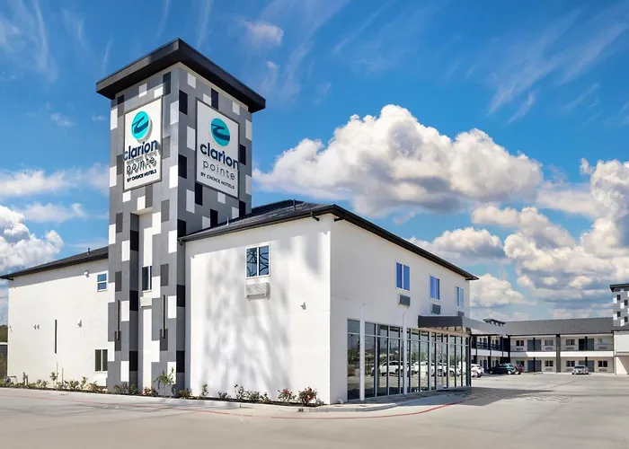 Clarion Pointe Spring - Houston North