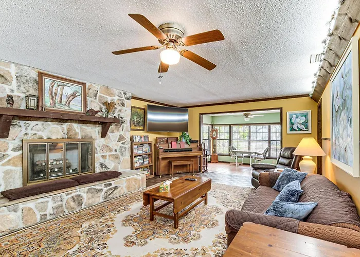 Lake Access + Private Patio: Sunny Inverness Apt!