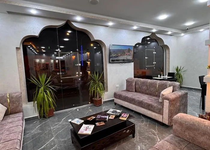 Petra Rocks Hotel
