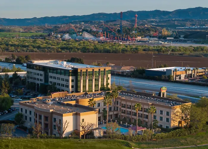 Courtyard By Marriott Santa Clarita Valencia