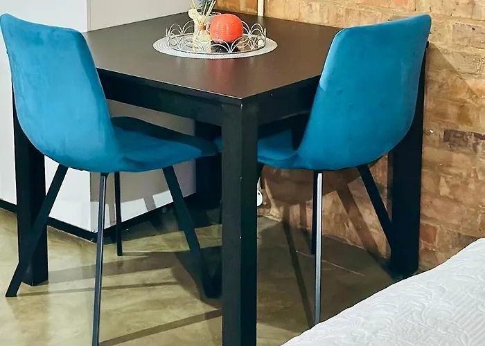 Cozystays A Min Walk To Art And Reaturants In Maboneng