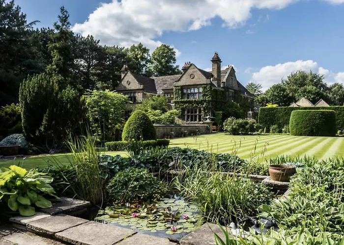 Lewtrenchard Manor