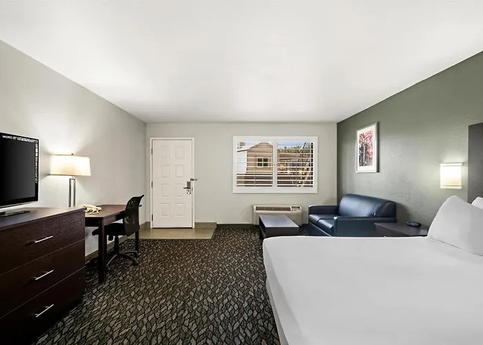 Best Western Desert Villa Inn