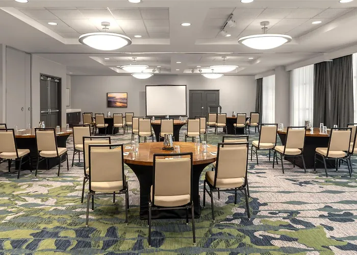 Embassy Suites Fort Myers - Estero
