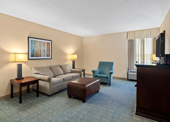 Prado Hotel By Choice Hotels