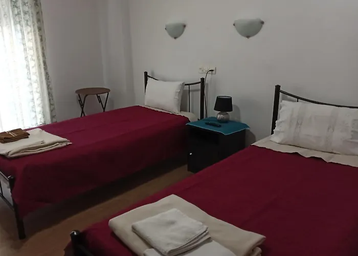 Nikos Rooms Pansion