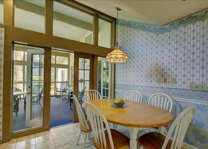 Doral Cottage