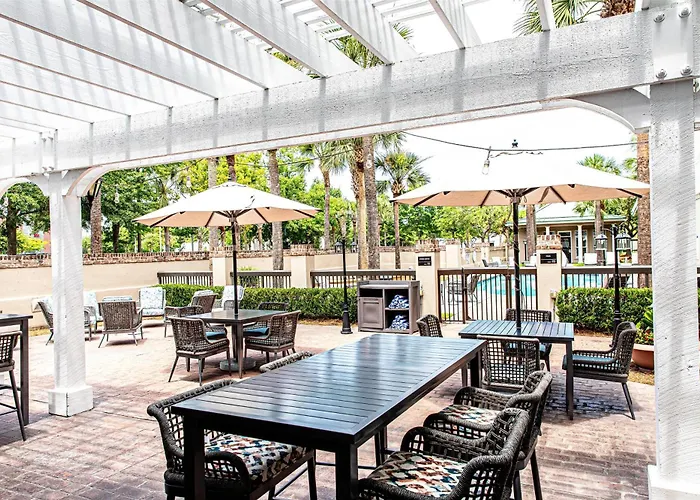 Hampton Inn & Suites Charleston-West Ashley