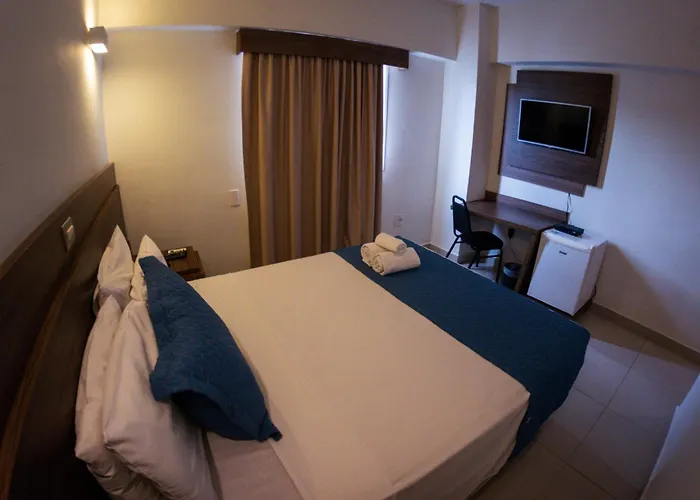 Ipe Center Hotel