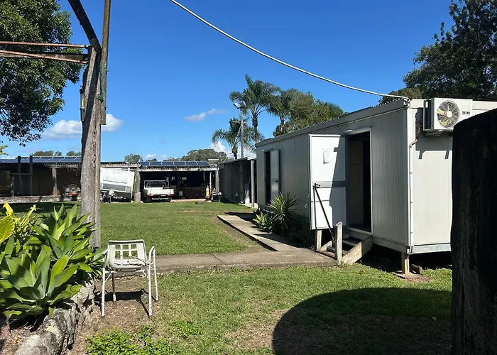 gundy pub&caravan park