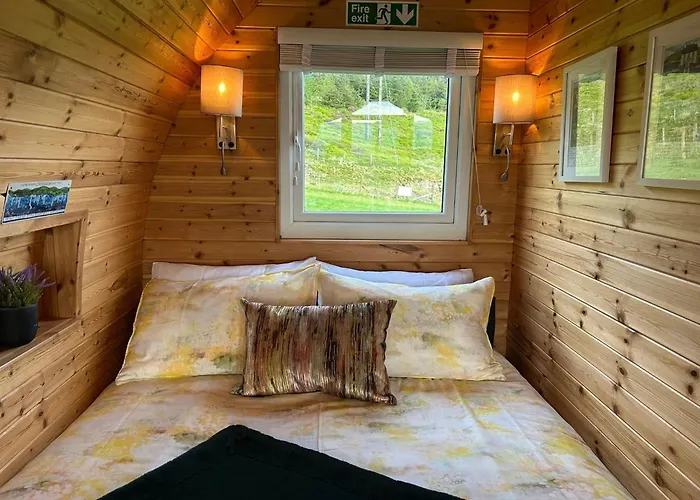 Forester'S Retreat Luxury Glamping- Dinas View- 2X Dogs Accepted- Free Parking-Peaceful And Private Location For A Quite Escape!