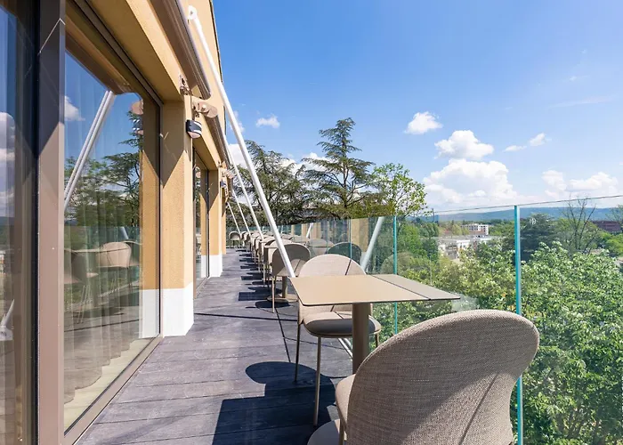 HÔTEL PANORAMA 360 Bourg en Bresse - Cœur de ville