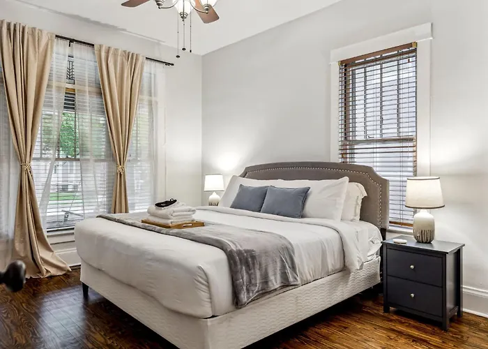 Dog-Friendly House By Main Street